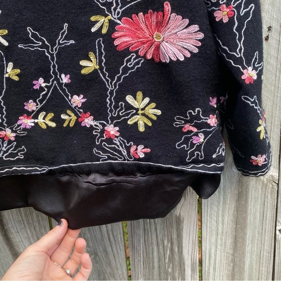 Boston Proper Acrylic Wool Blend Black Jacket with Colorful Floral Embroidery M - Picture 8 of 8